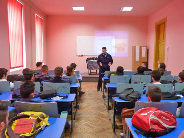 Elevii de la LPS Satu Mare, gazdele jandarmilor sătmăreni