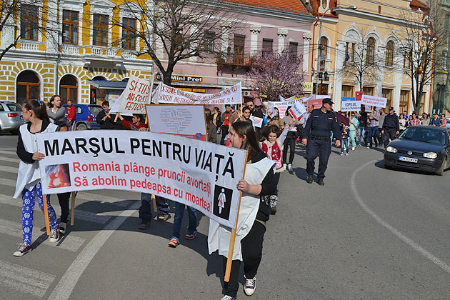 Circa 250 de sătmăreni au participat la “Marşul pentru viaţă”