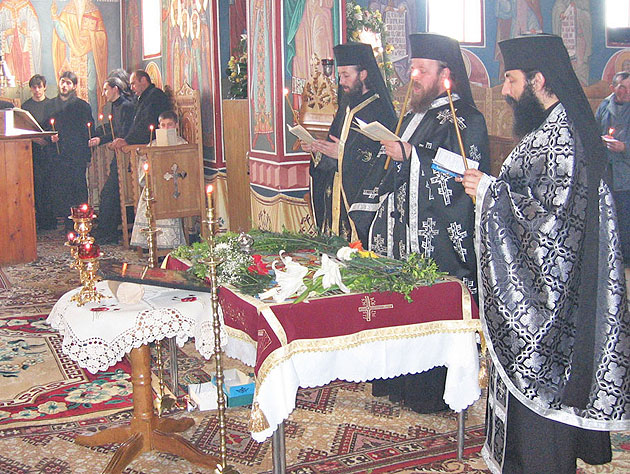 Un nou călugăr a depus voturile monahale la Mănăstirea  Scărişoara Nouă