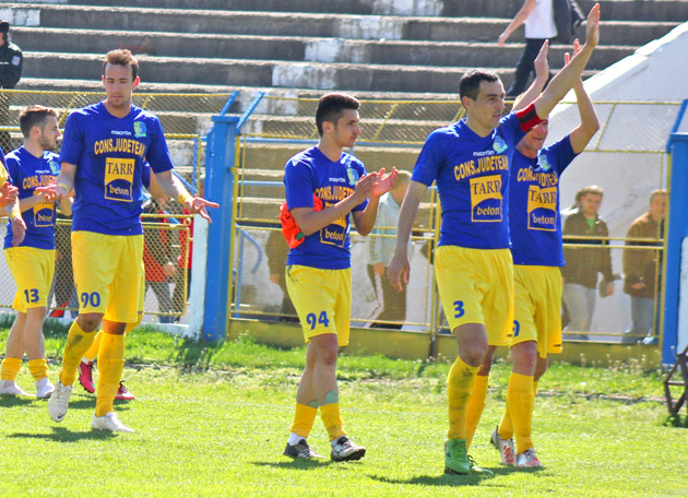 Căpitanul Iuhas bate echipa lui Claudiu Niculescu