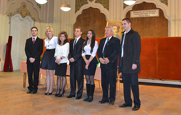 Evelin Mariş, câştigătoarea Concursului “Cine ştie, câştigă”