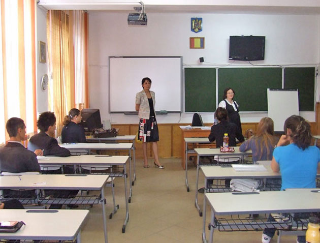 Doi eliminaţi la simulările pentru BAC