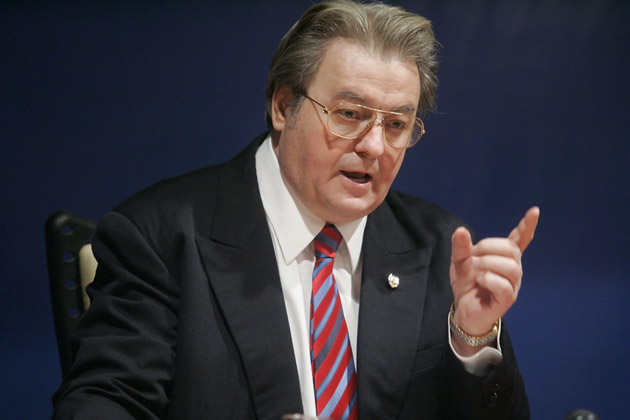 Contestaţia lui Vadim Tudor privind candidatura la europarlamentare, respinsă de Tribunalul Bucureşti