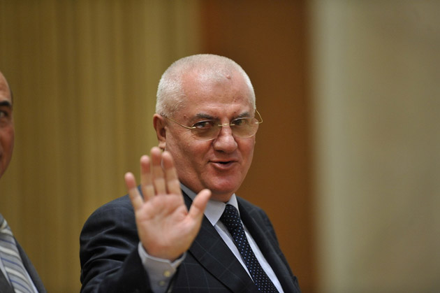 DECIZIA Tribunalului Bucureşti: Dumitru Dragomir va fi cercetat ÎN LIBERTATE. Corbu şi Arhire, arestaţi preventiv