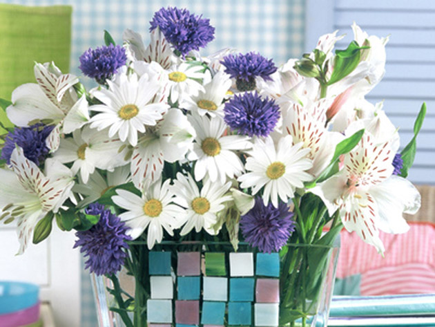 MESAJE DE FLORII. Ce urări le puteţi face celor dragi prin SMS