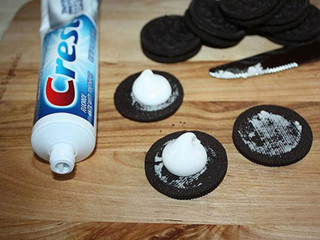 Farse de 1 Aprilie, Ziua Păcălelilor