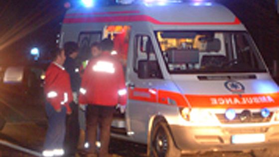 Consilier din Medieşu Aurit, înjunghiat de prietenul de pahar