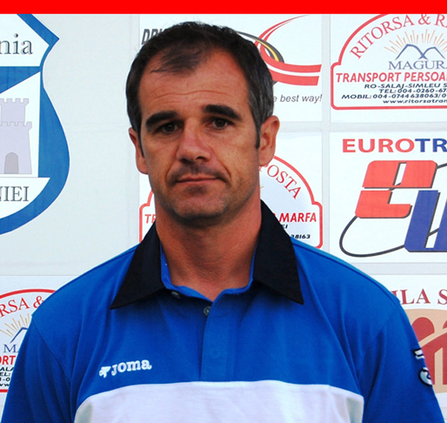 Antrenorul Dacian Nastai,  la un workshop UEFA