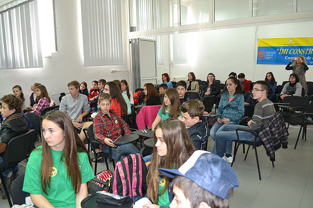 Elevii de la Slavici, Ettinger şi Moftin au câştigat o excursie în Italia