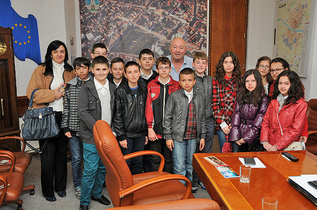 Elevii de la “Ion Creangă”,  primari pentru o zi