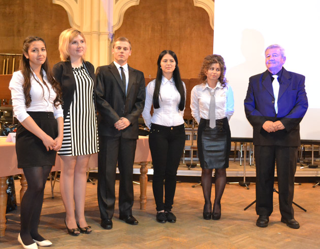 Ştefania Talpoş, câştigătoarea concursului “Cine ştie, câştigă”