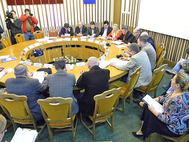 Primăria Satu Mare reia proiectele abandonate în şcoli