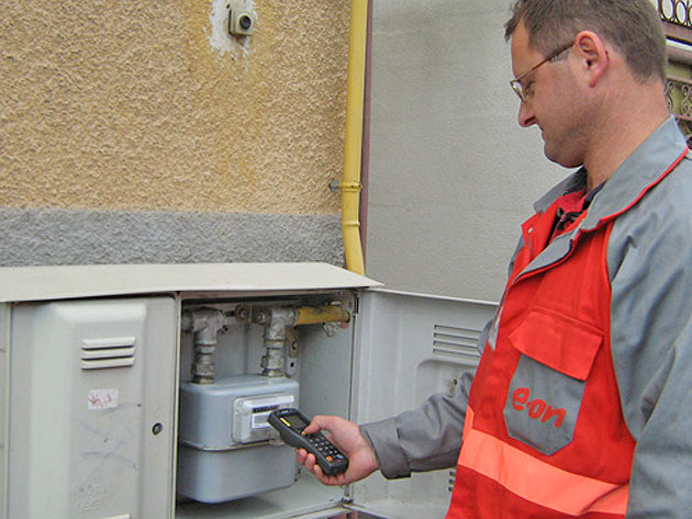 Compania E.On Gaz, acuzată de abuz de locuitorii din Micro 14