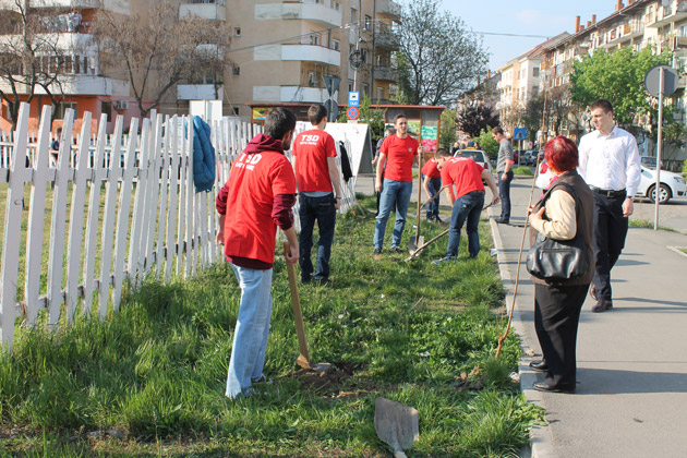 Acţiune de plantare de puieţi în Carpaţi II  organizată de TSD Satu Mare
