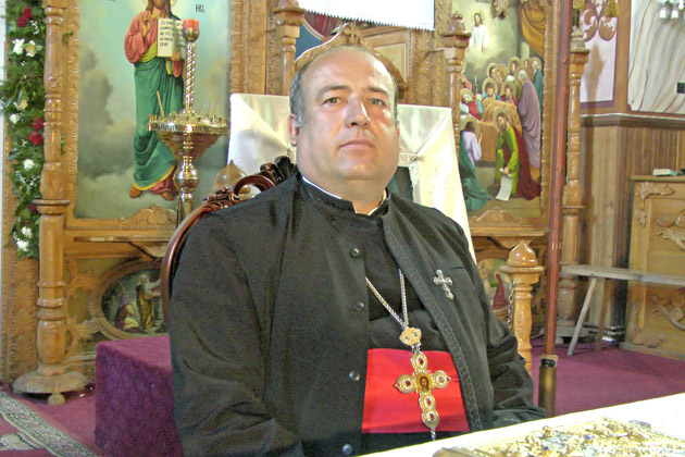 Preotul din Racşa şi oameni cu sufletul cât biserica