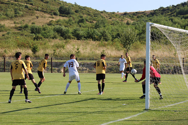 Derby între primele două clasate din seria A