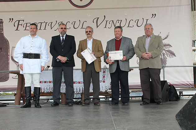 Doi câştigători la concursul  de vinuri nobile