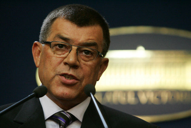 Stroe: Salut revenirea lui Tăriceanu, PNL are nevoie de minţi lucide pentru bătăliile din acest an