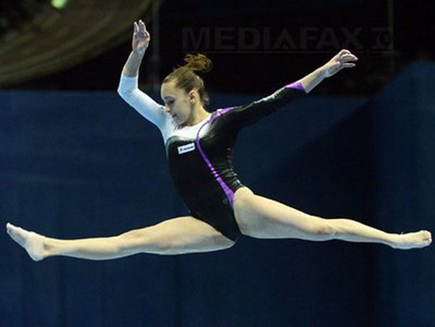 MEDALIE DE AUR pentru echipa feminină a României la Campionatul European de gimnastică