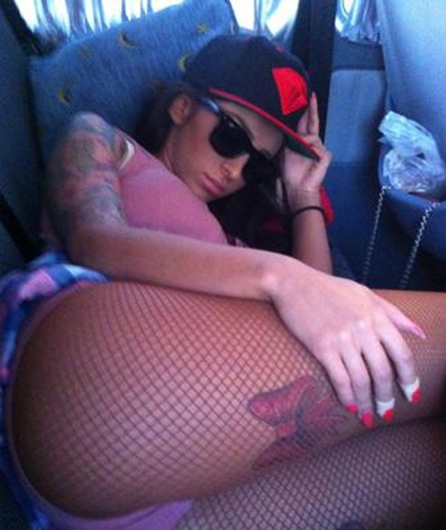 Ruby e indecentă rău! Uite cum a pozat: "Sigur mă luaţi acasă!"