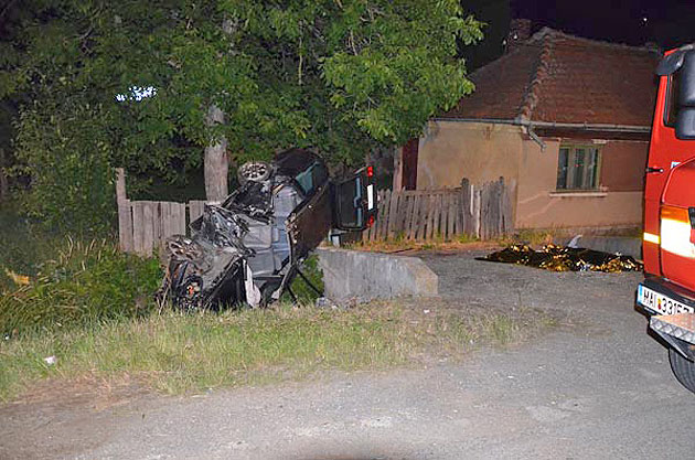 Două persoane şi-au pierdut viaţa într-un accident pe DN 19