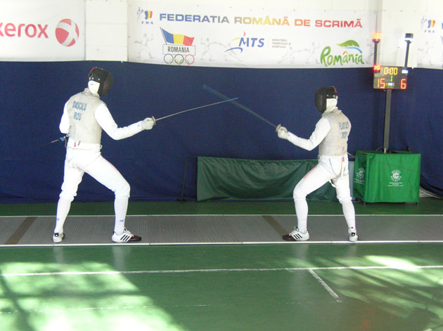 Floretă / Aproape de o medalie la Superliga de seniori