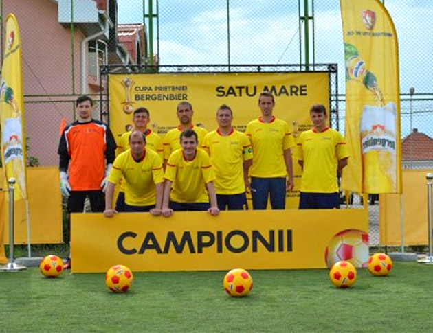 Roş-Albaştri merg mai departe la Cupa Prieteniei