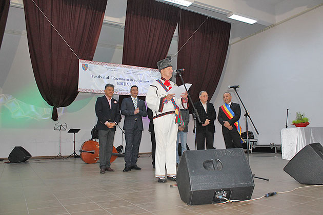 “Rozmarin în colţu` mesii” - primul festival al someşenilor