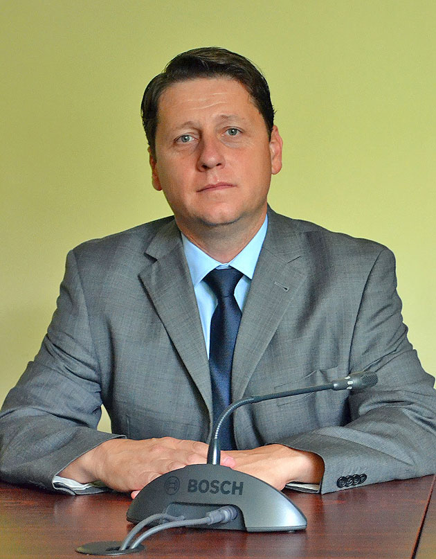 Penelistul interimar de la Satu Mare vrea să dea bir cu fugiții