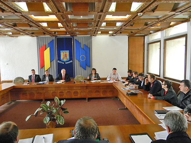 Sute de hectare de teren, în pericol de inundare