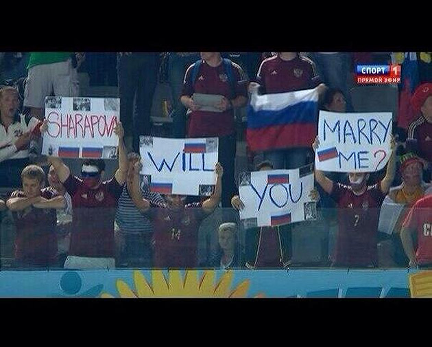Şarapova a fost cerută în căsătorie în timpul meciului Algeria - Rusia