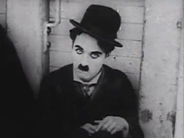 Costumul purtat de Chaplin în filmul "Little tramp", scos la vânzare pentru 195.000 de dolari
