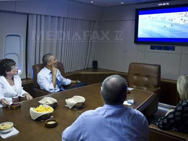 Barack Obama a urmărit meciul SUA - Germania în Air Force One