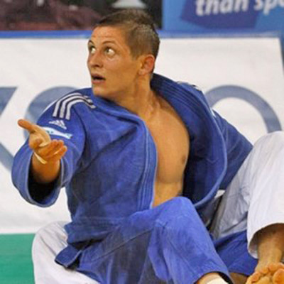 Raul Zarzu, campion naţional la lupte-copii