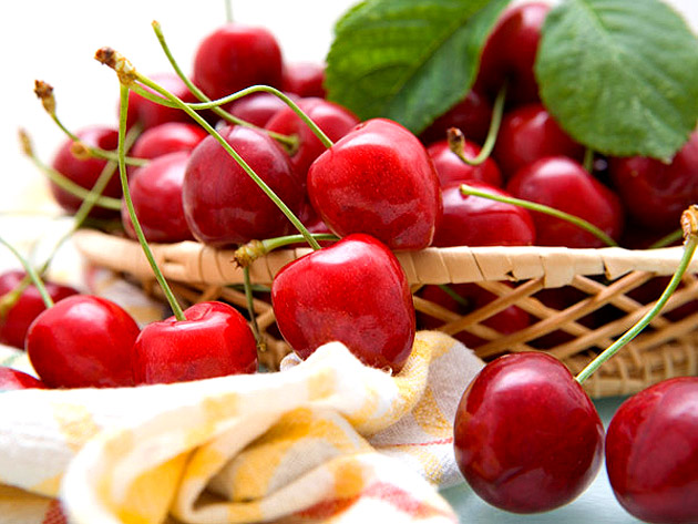 7 motive ca să mănânci CIREŞE. Ce proprietăţi benefice au fructele-vedetă ale sezonului