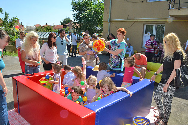 “Competiţia albinuţelor” la Grădiniţa “Dumbrava Minunată”