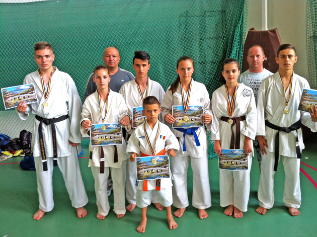 Karate / 11 medalii pentru samurai la Naționale!
