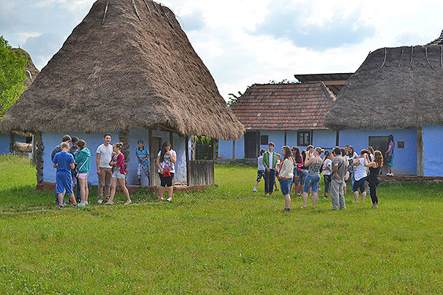 Sute de elevi au trecut pragul Muzeului Ţării Oaşului în luna iunie