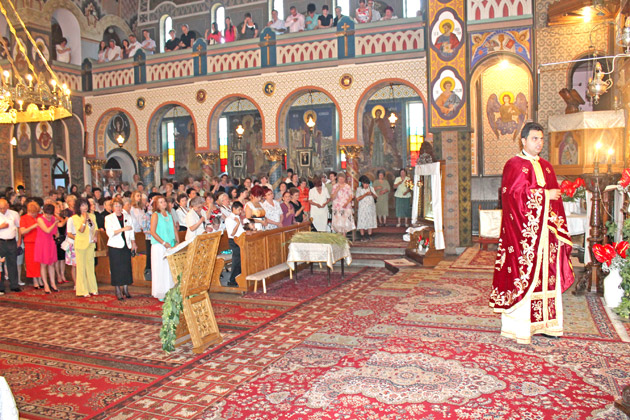 Mii de credincioşi s-au rugat ieri în bisericile din Satu Mare