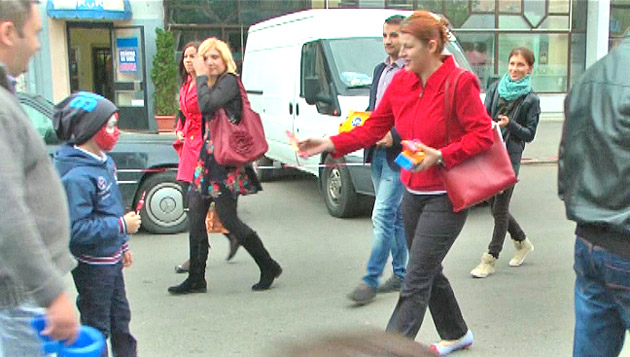 Dulciuri pentru copiii sătmăreni