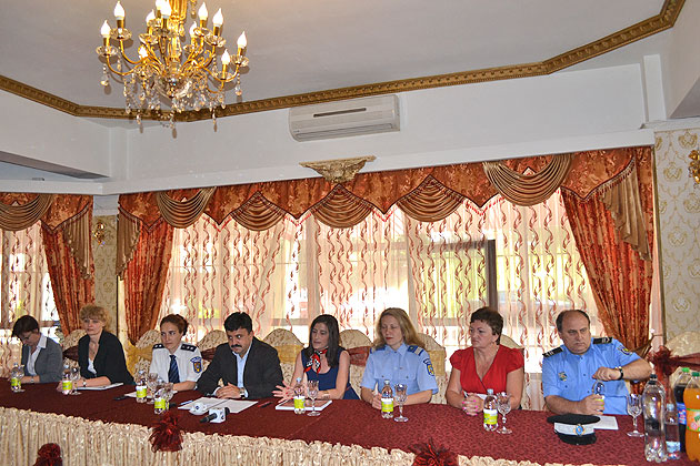 Mii de persoane, informate în cadrul campaniei “Stop pedofiliei”