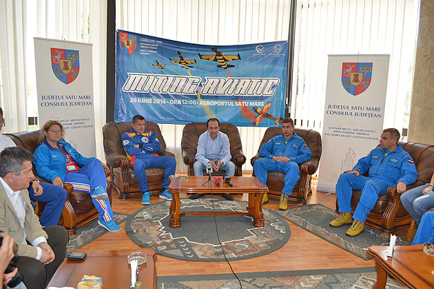 Sătmărenii, invitaţi la spectacol la Aeroport