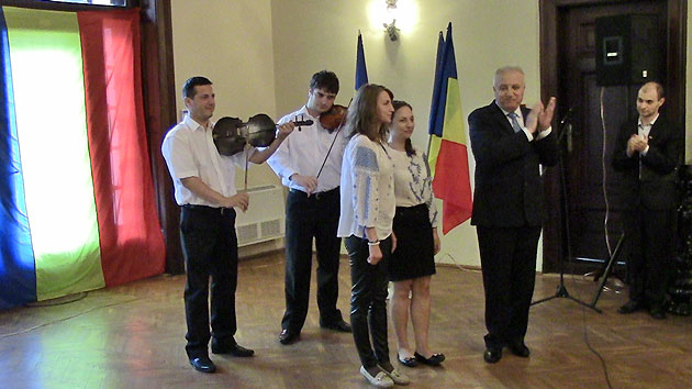 Ziua Drapelului, marcată printr-un simpozion la Carei