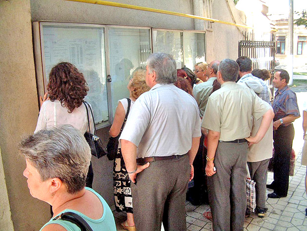 Şapte pe un loc la titularizare