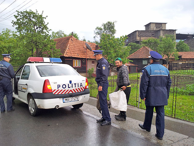 Vânătoare de hoţi şi scandalagii