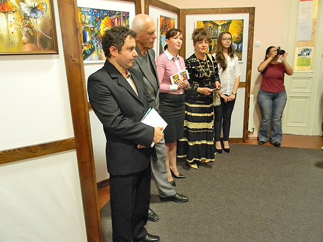 Vernisajul expoziţiei “Comori din suflet de copil” a Cristinei Fiat