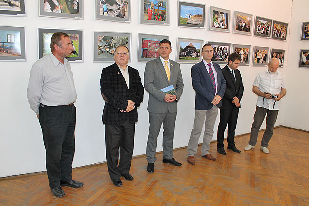 Expoziţie foto despre Ţara Codrului la Muzeul de Artă