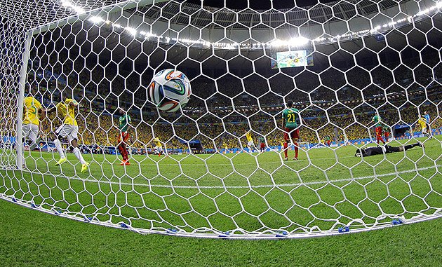 Şapte jucători camerunezi, investigaţi pentru blat în faza grupelor