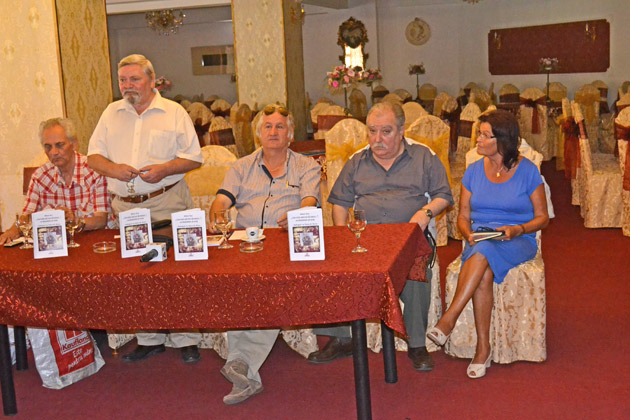 Mihai Sas şi Voicu D. Rusu şi-au prezentat  volumul pensionarilor