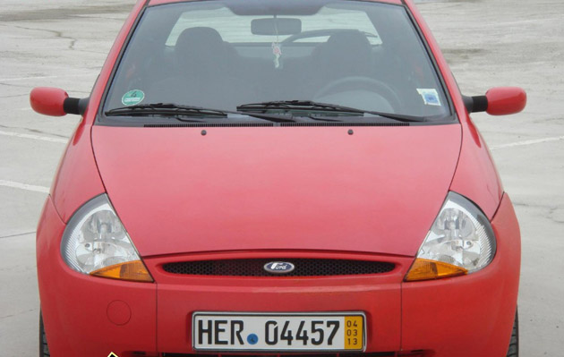 Dosare penale pentru şoferii care aduc în ţară maşini cu numere provizorii